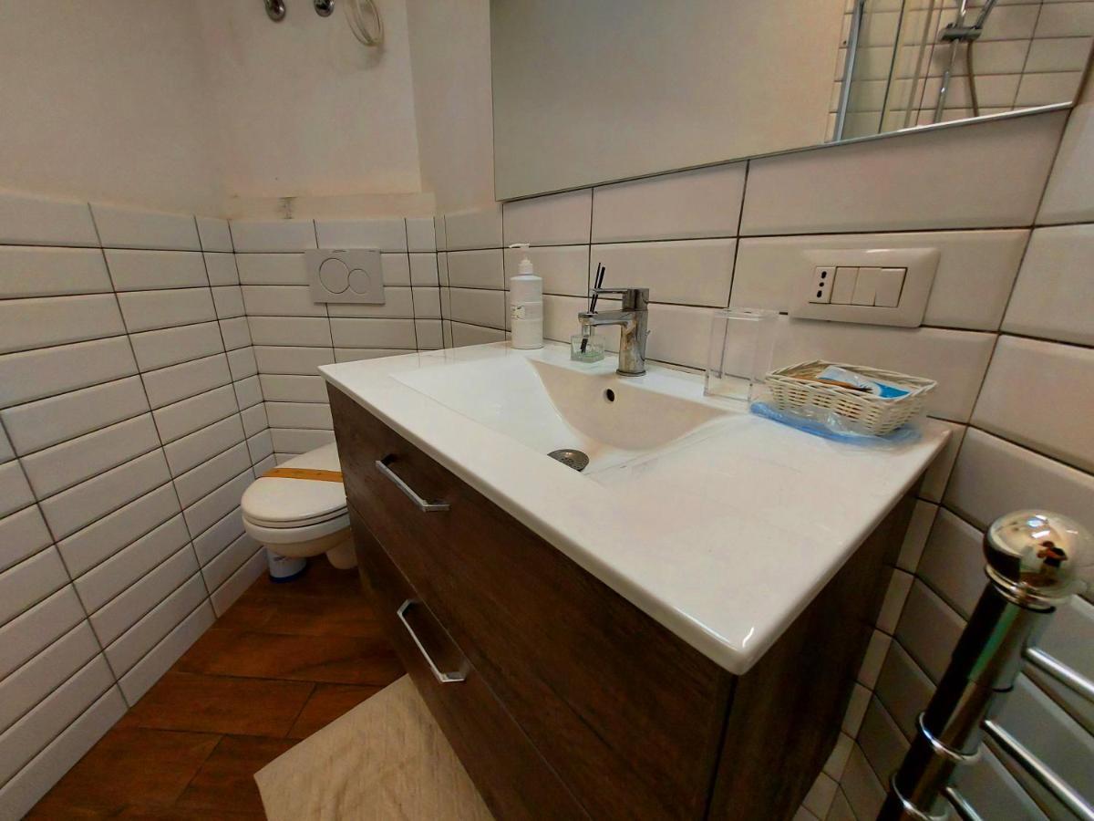 Free Breakfast - Big Apartment In The Heart Of Roma Exterior foto