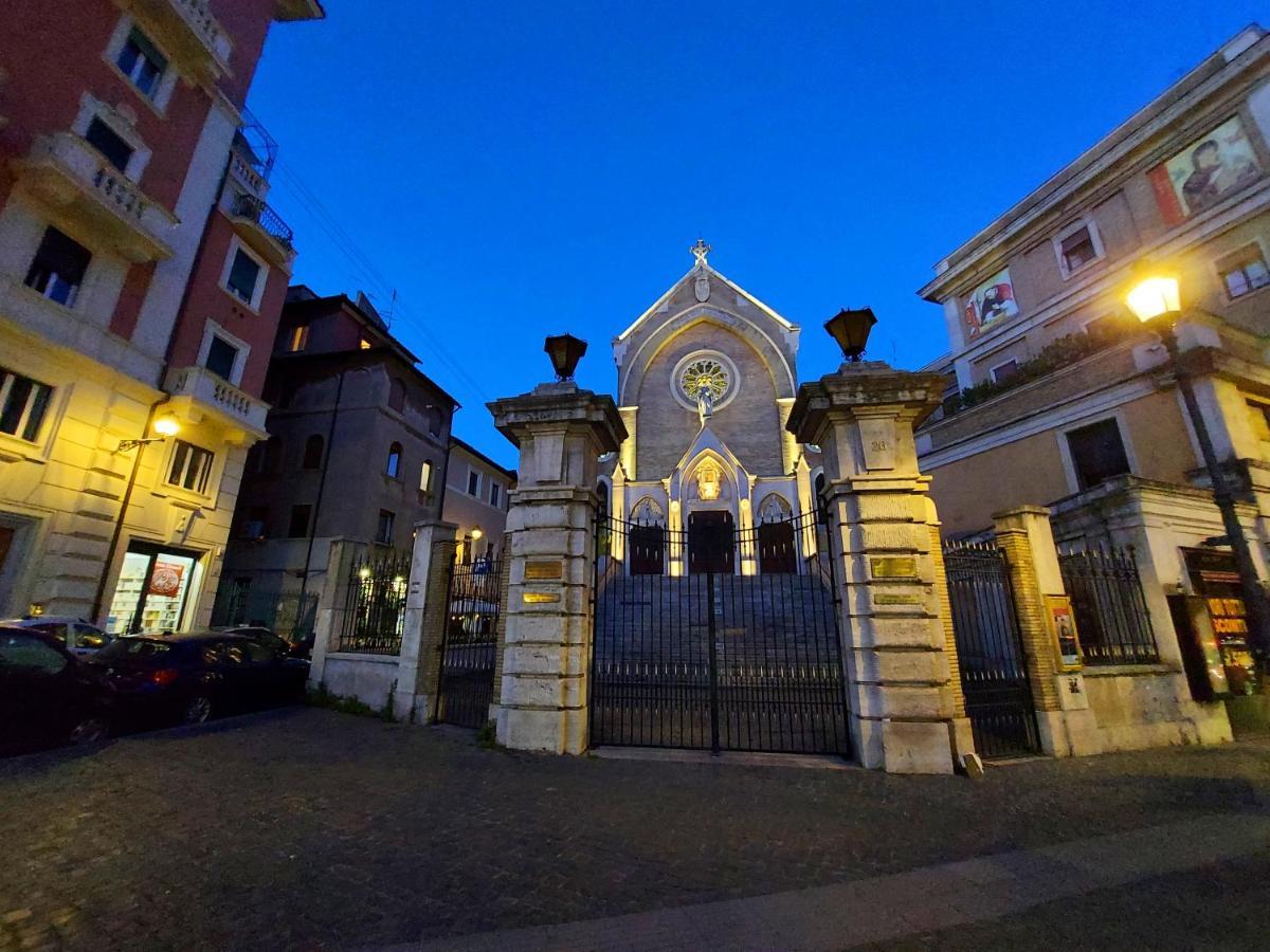 Free Breakfast - Big Apartment In The Heart Of Roma Exterior foto