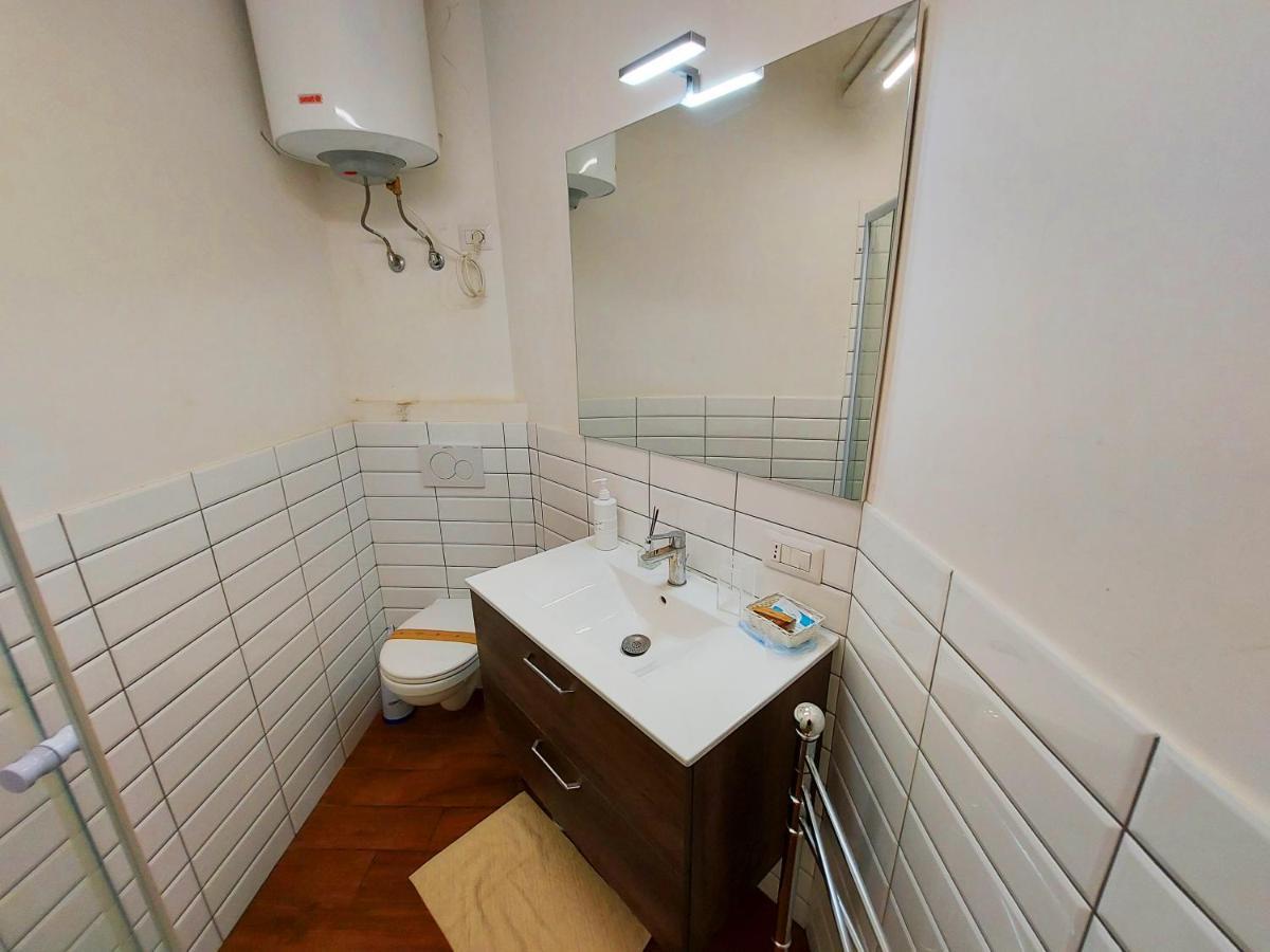 Free Breakfast - Big Apartment In The Heart Of Roma Exterior foto