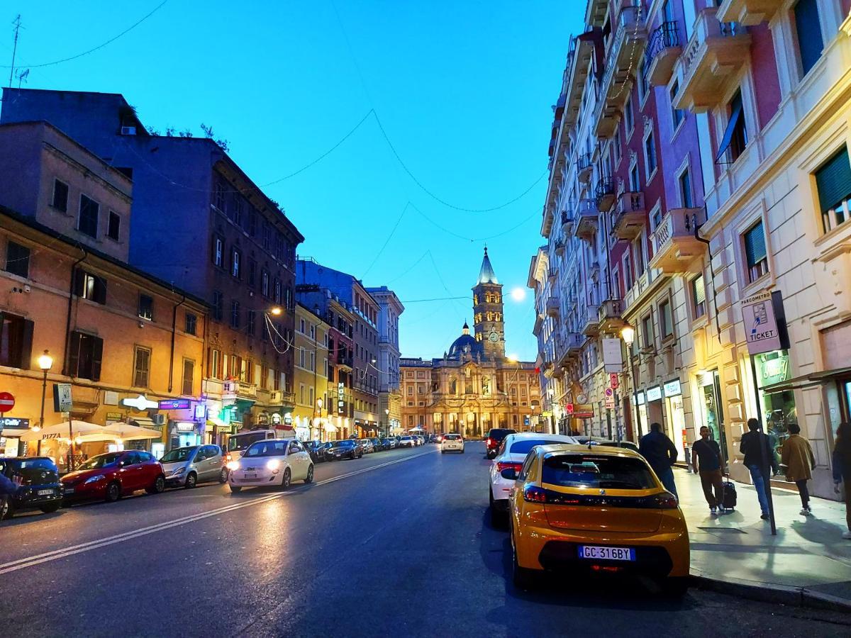 Free Breakfast - Big Apartment In The Heart Of Roma Exterior foto