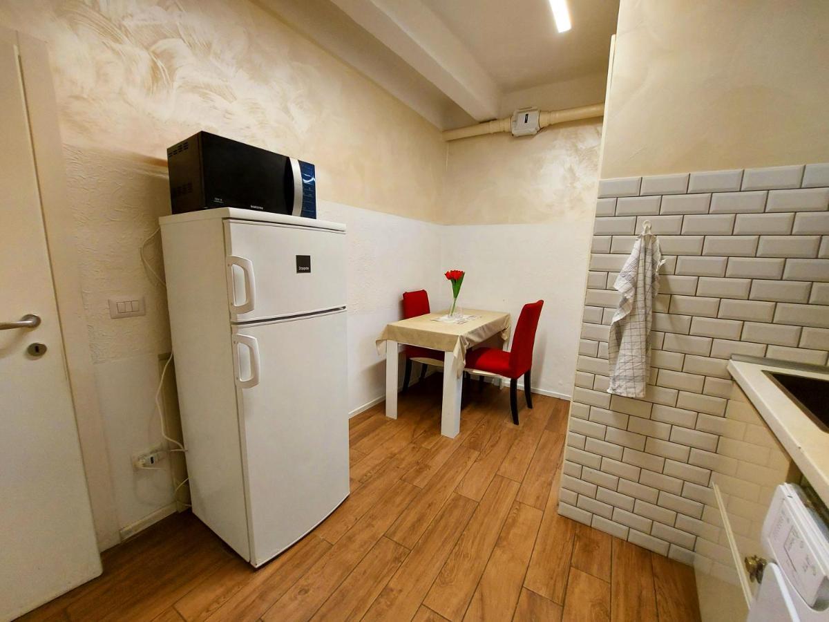 Free Breakfast - Big Apartment In The Heart Of Roma Exterior foto
