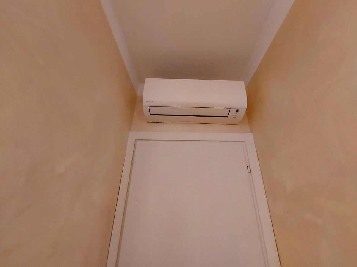 Free Breakfast - Big Apartment In The Heart Of Roma Exterior foto