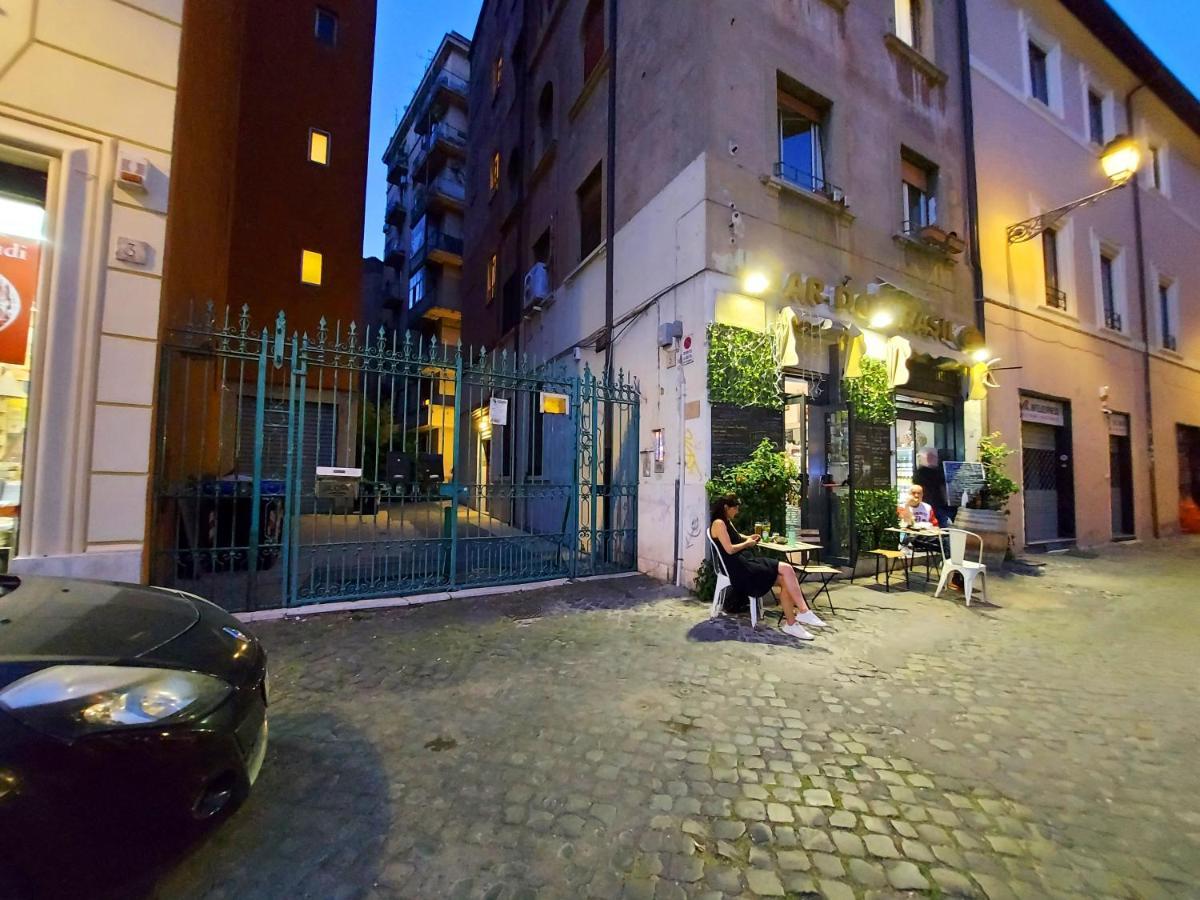 Free Breakfast - Big Apartment In The Heart Of Roma Exterior foto